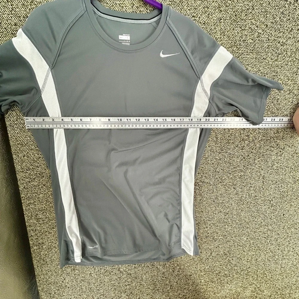Nike FIT DRY Running Shirt Mens Large Gray Short Sleeve Mesh Training Tee